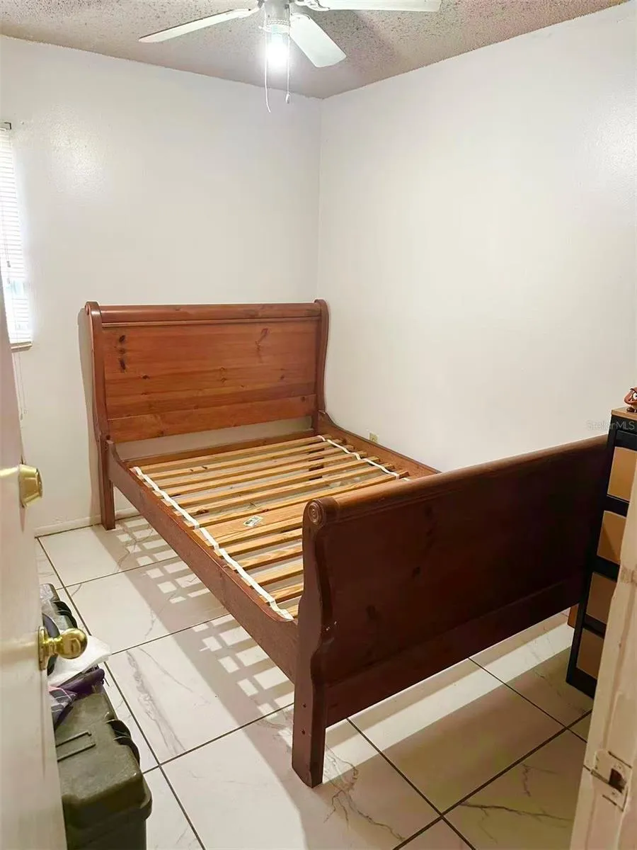 914 SW 8TH AVENUE #42 Gainesville, FL 32601