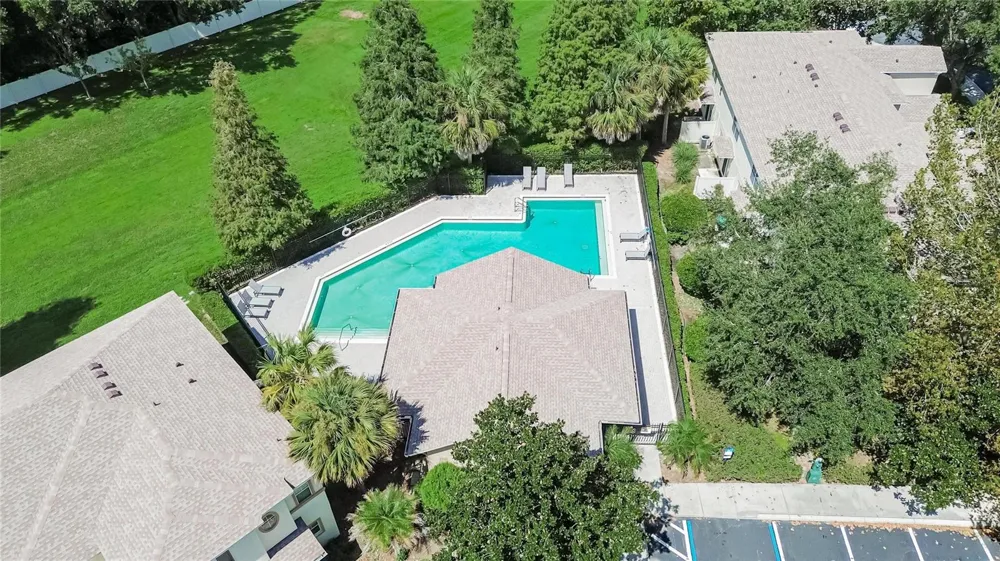 2919 ROYAL TUSCAN LANE Valrico, FL 33594