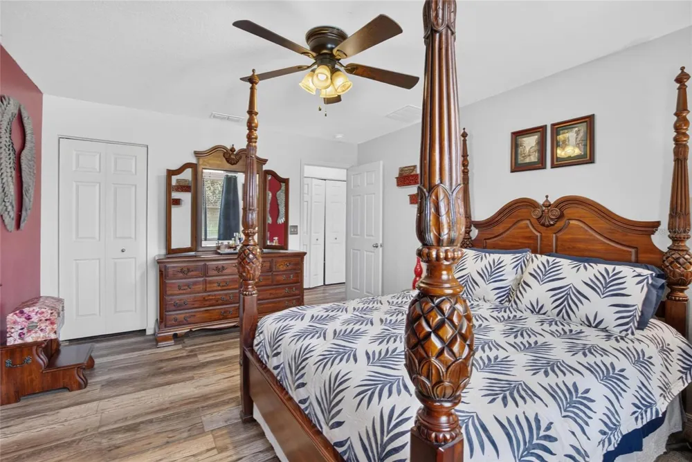 2919 ROYAL TUSCAN LANE Valrico, FL 33594