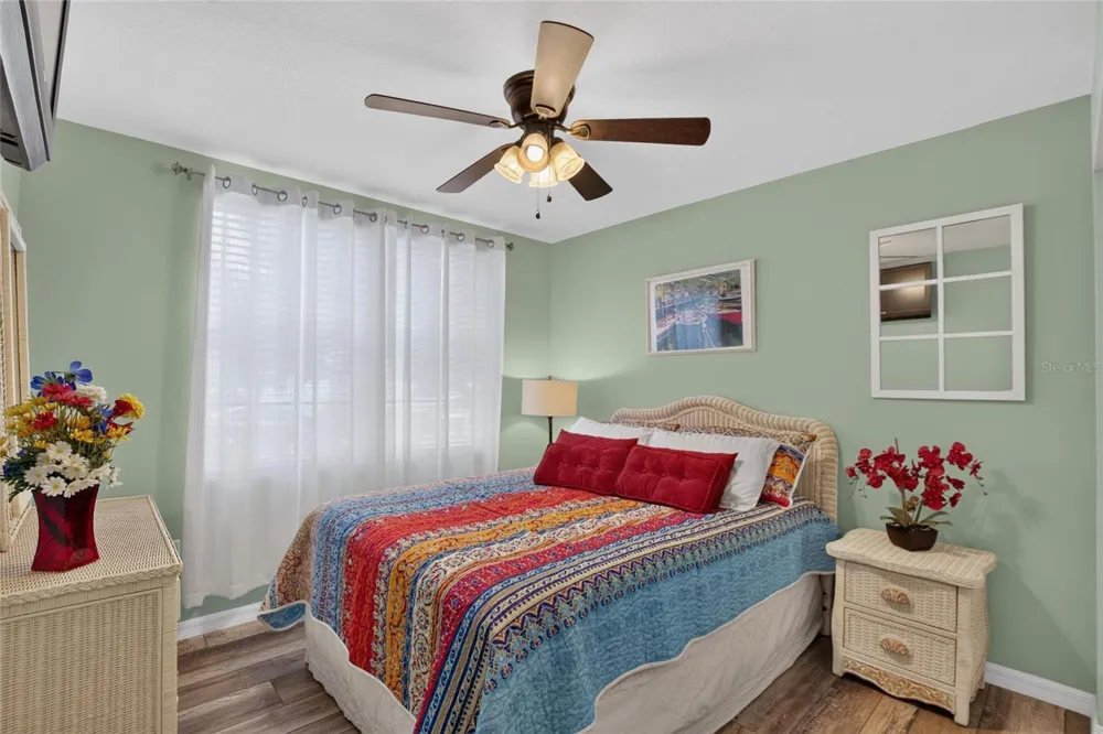 2919 ROYAL TUSCAN LANE Valrico, FL 33594