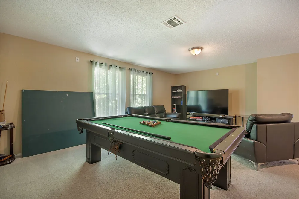 6659 Leaning Oaks Street Dallas, TX 75241