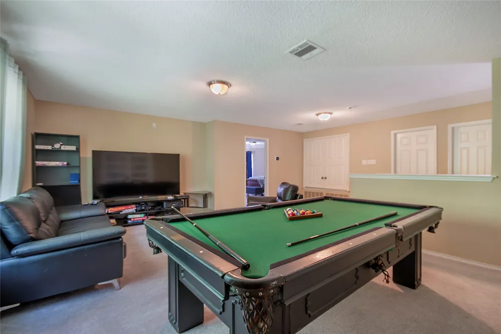 6659 Leaning Oaks Street Dallas, TX 75241