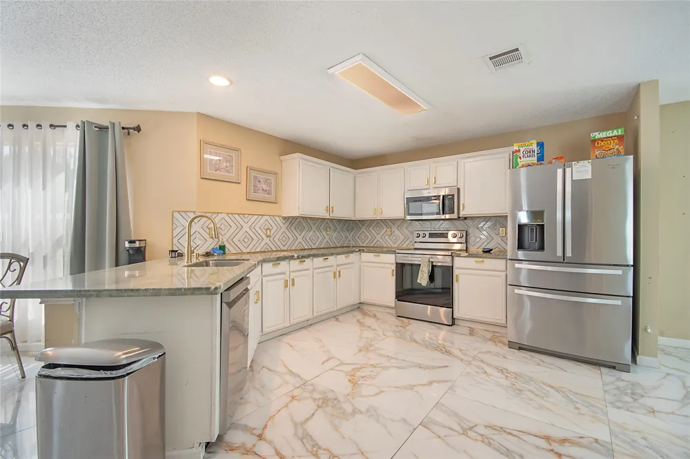 6659 Leaning Oaks Street Dallas, TX 75241