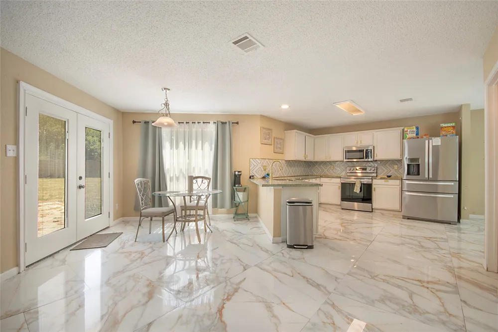 6659 Leaning Oaks Street Dallas, TX 75241