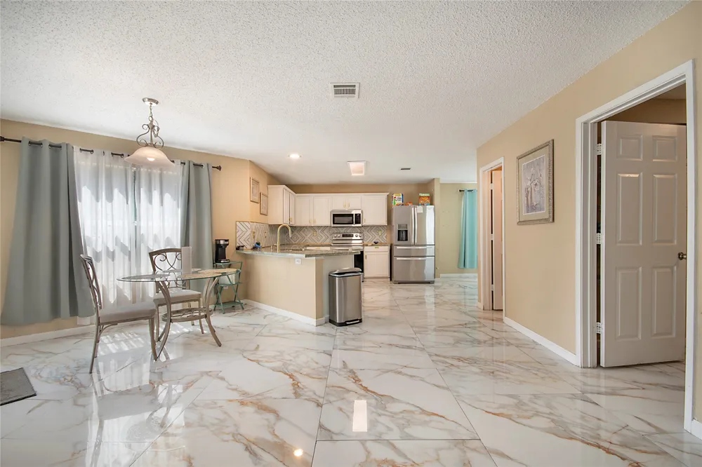 6659 Leaning Oaks Street Dallas, TX 75241