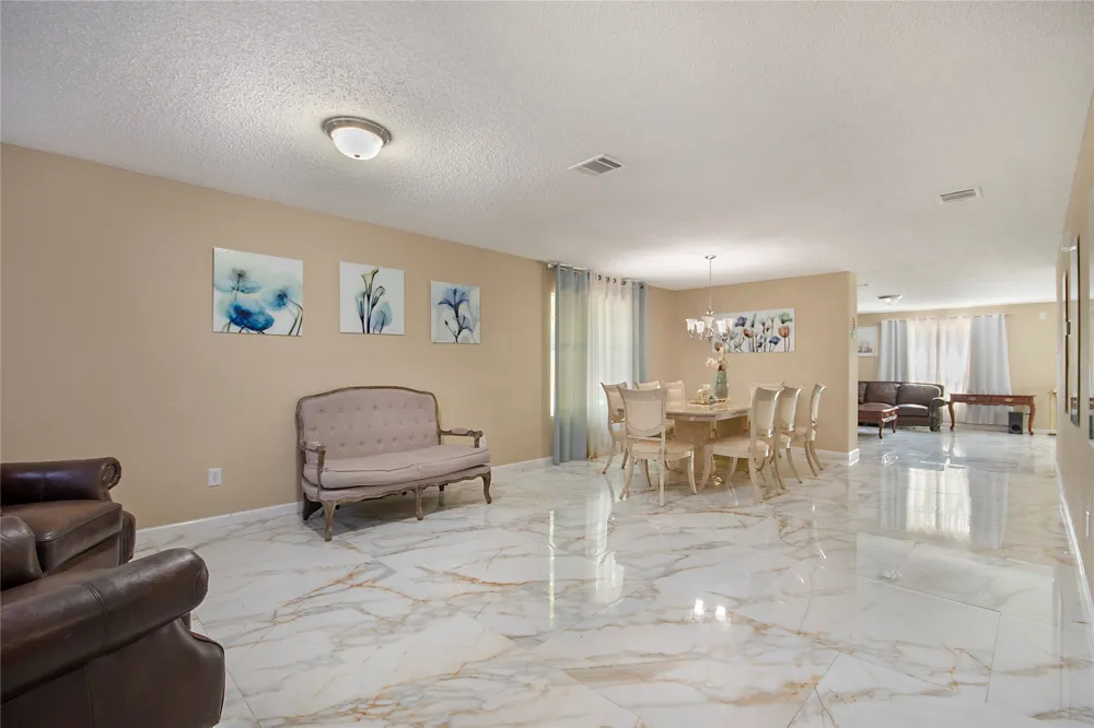 6659 Leaning Oaks Street Dallas, TX 75241