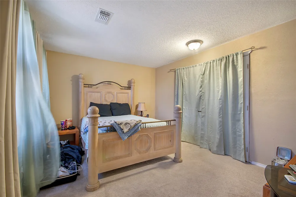 6659 Leaning Oaks Street Dallas, TX 75241