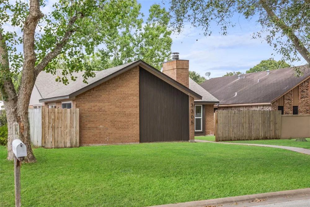 3305 Avenue R Rosenberg, TX 77471