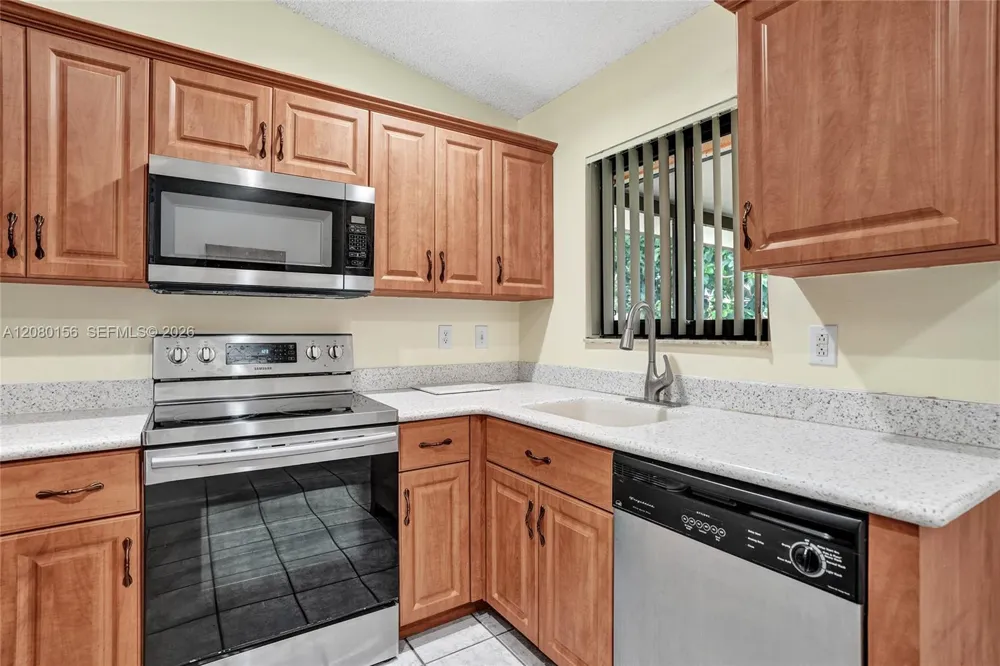 5312 NW 92nd Ave Sunrise, FL 33351