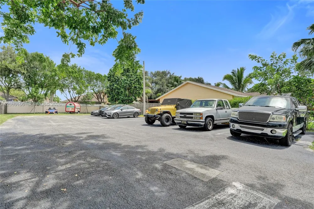 5312 NW 92nd Ave Sunrise, FL 33351