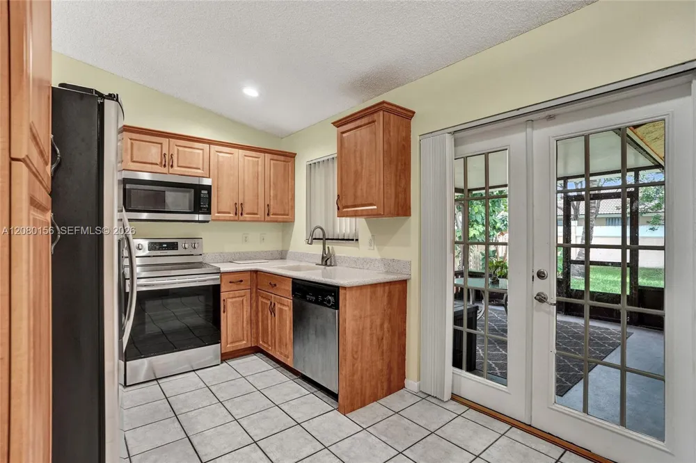 5312 NW 92nd Ave Sunrise, FL 33351