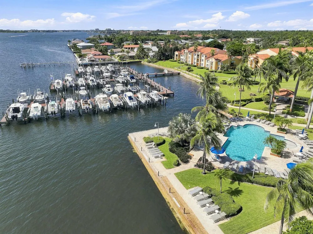123 Yacht Club Way #109 Hypoluxo, FL 33462