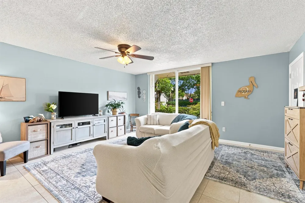 123 Yacht Club Way #109 Hypoluxo, FL 33462