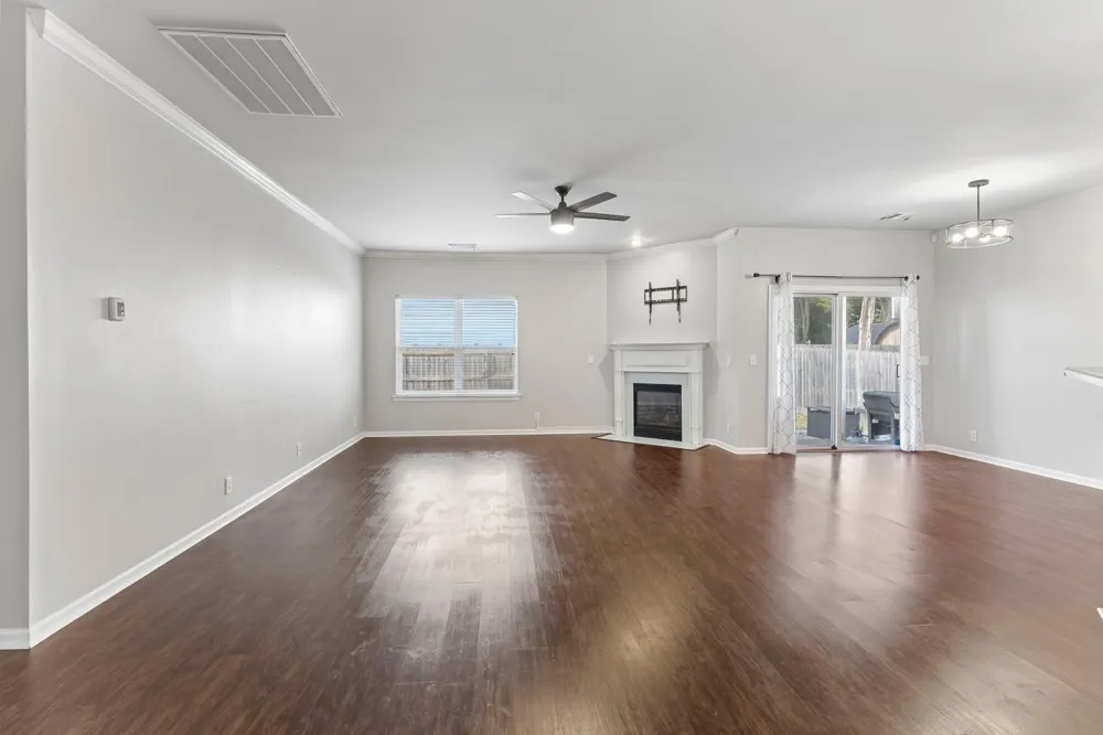 1961 Deep Woods Trl Nashville, TN 37214