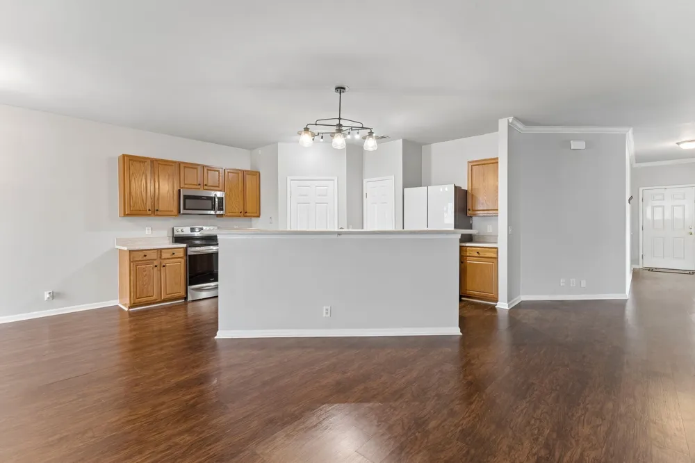 1961 Deep Woods Trl Nashville, TN 37214