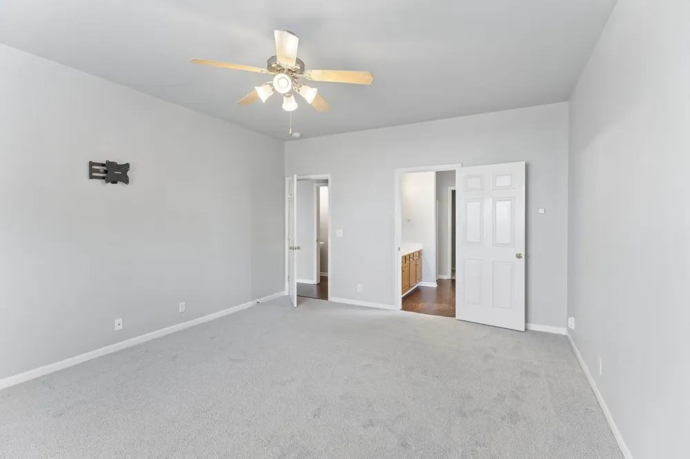 1961 Deep Woods Trl Nashville, TN 37214