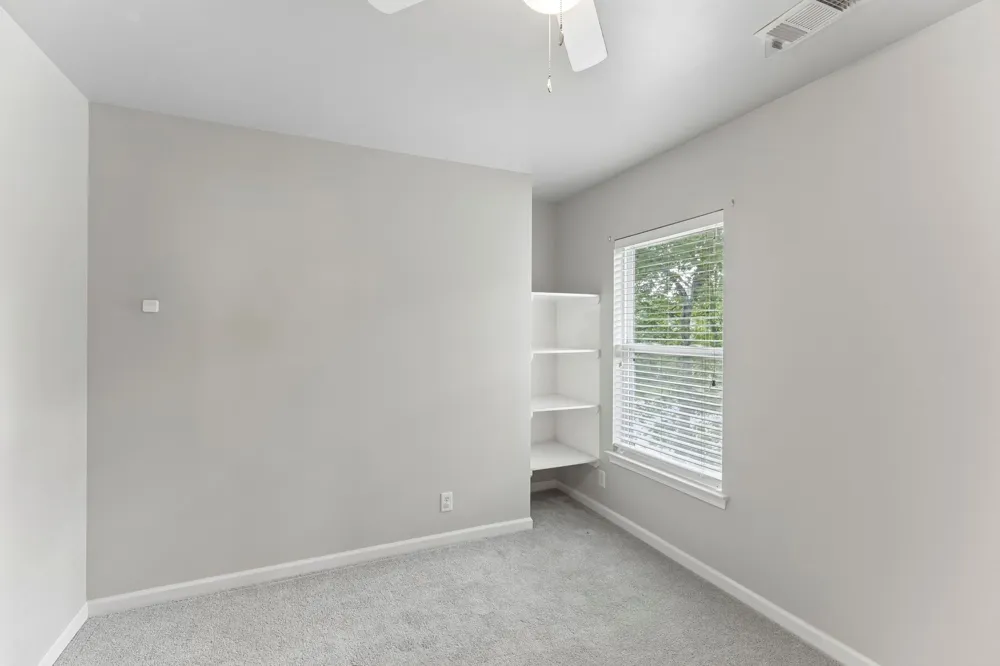 1961 Deep Woods Trl Nashville, TN 37214