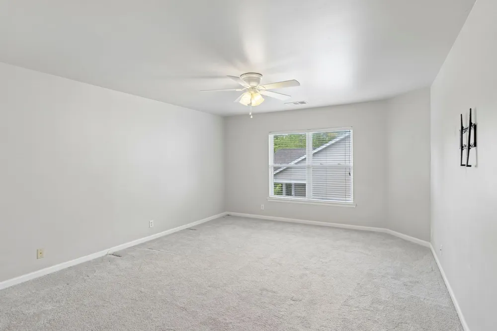 1961 Deep Woods Trl Nashville, TN 37214