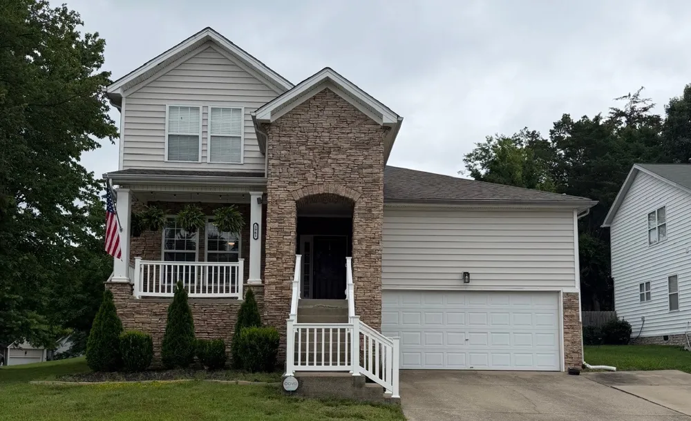 1961 Deep Woods Trl Nashville, TN 37214