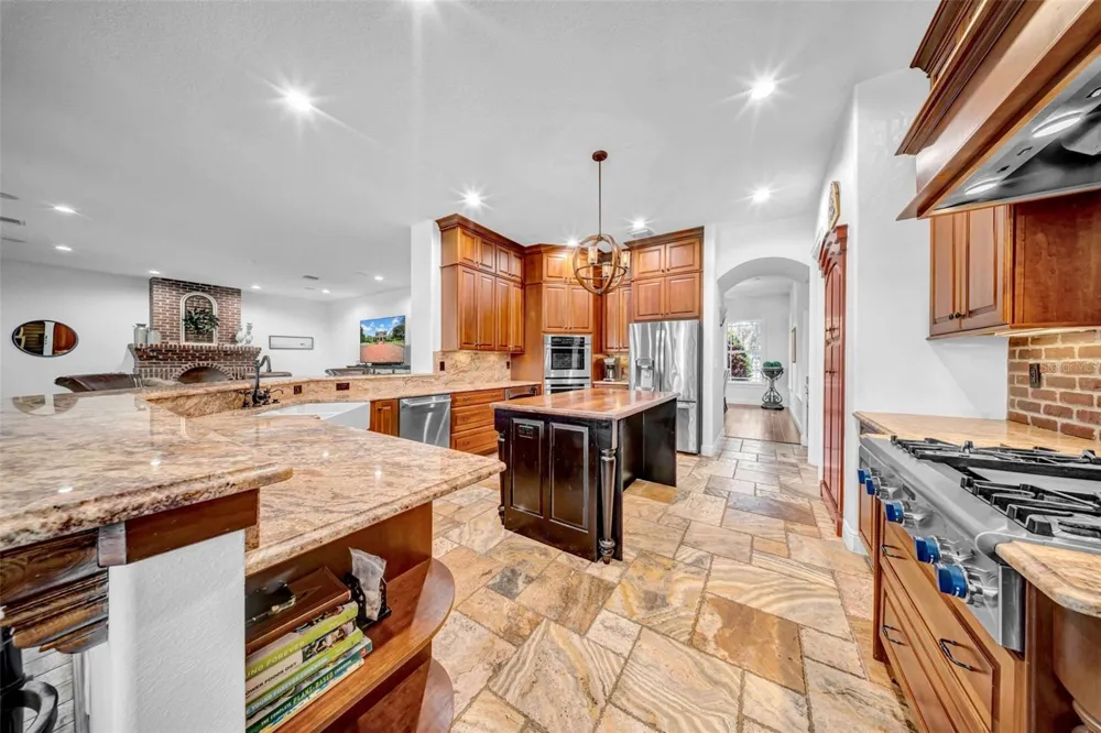 17930 DORMAN ROAD Lithia, FL 33547