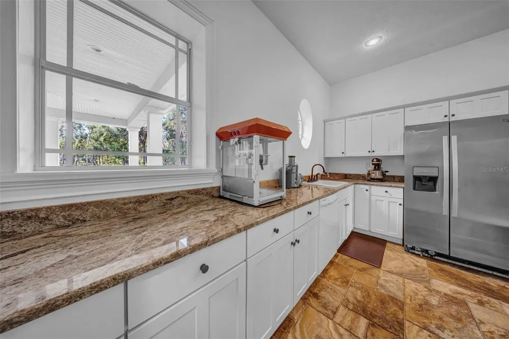 17930 DORMAN ROAD Lithia, FL 33547