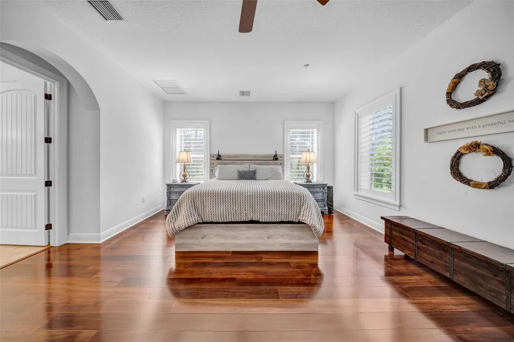 17930 DORMAN ROAD Lithia, FL 33547