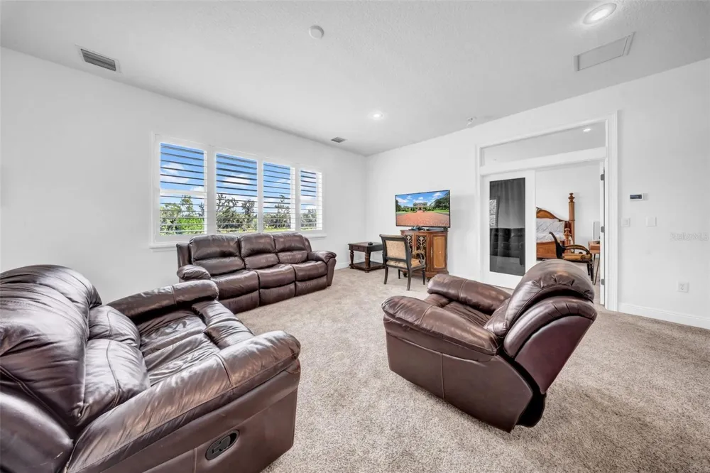17930 DORMAN ROAD Lithia, FL 33547