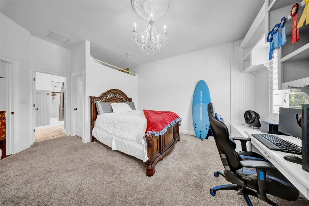 17930 DORMAN ROAD Lithia, FL 33547