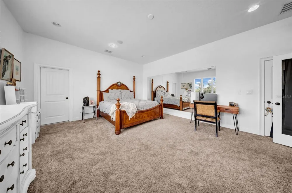 17930 DORMAN ROAD Lithia, FL 33547