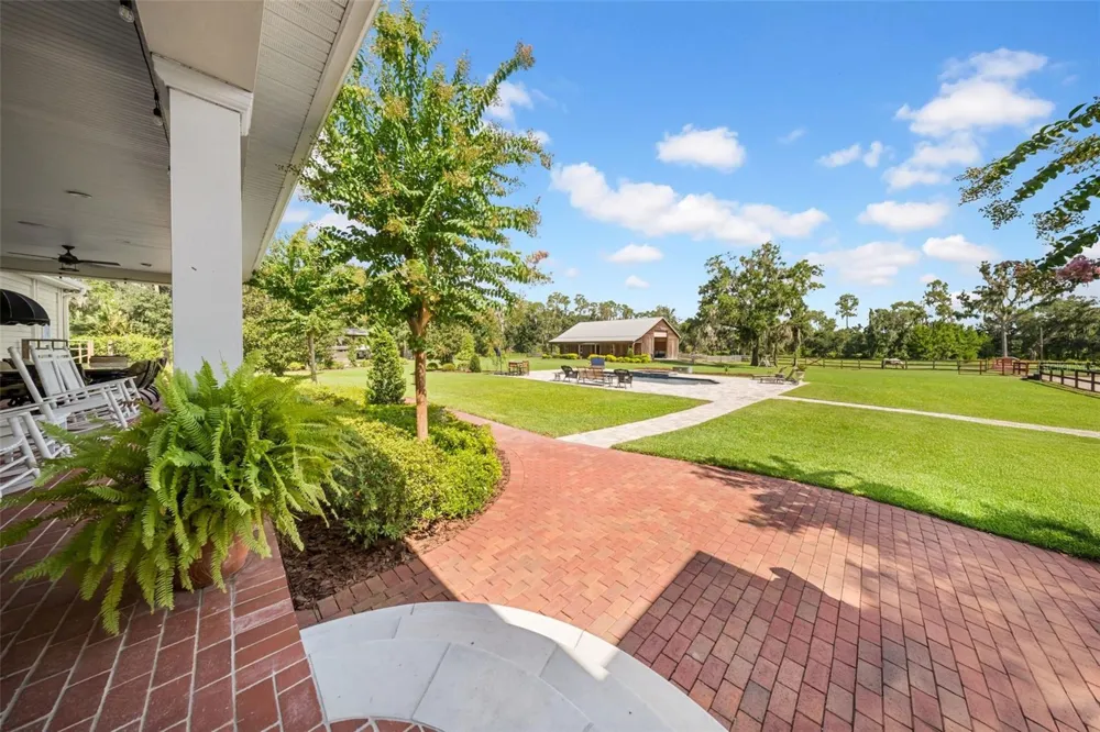 17930 DORMAN ROAD Lithia, FL 33547