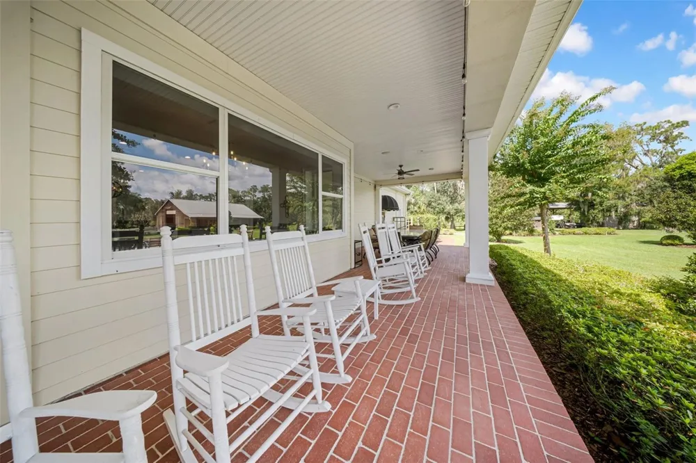 17930 DORMAN ROAD Lithia, FL 33547