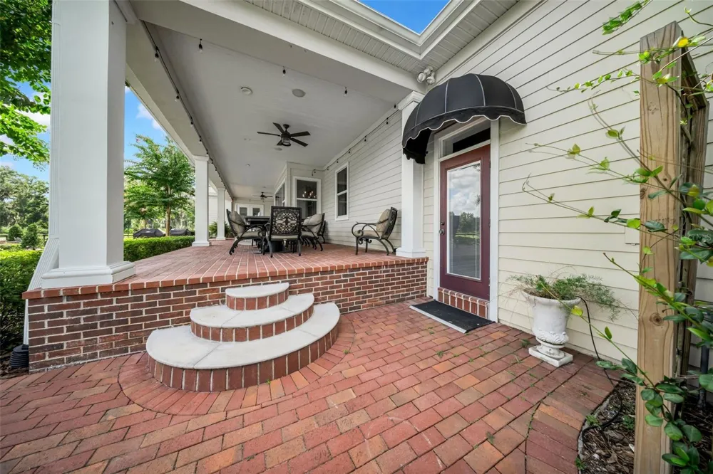 17930 DORMAN ROAD Lithia, FL 33547
