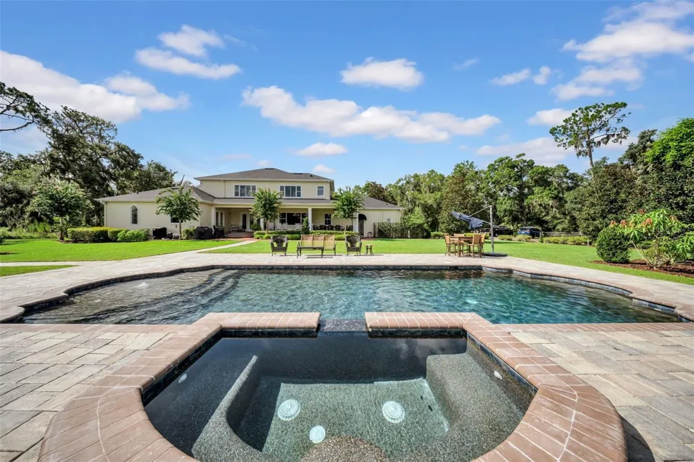17930 DORMAN ROAD Lithia, FL 33547