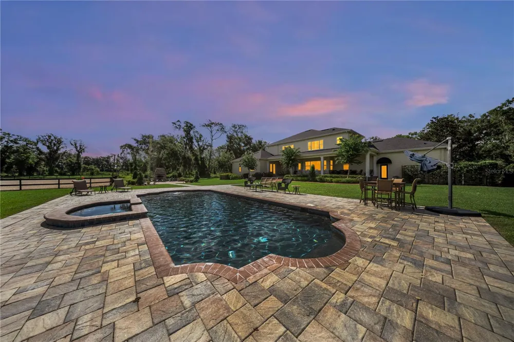 17930 DORMAN ROAD Lithia, FL 33547