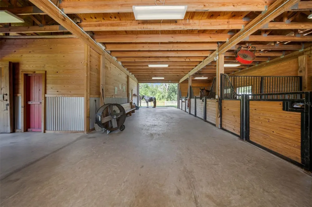17930 DORMAN ROAD Lithia, FL 33547