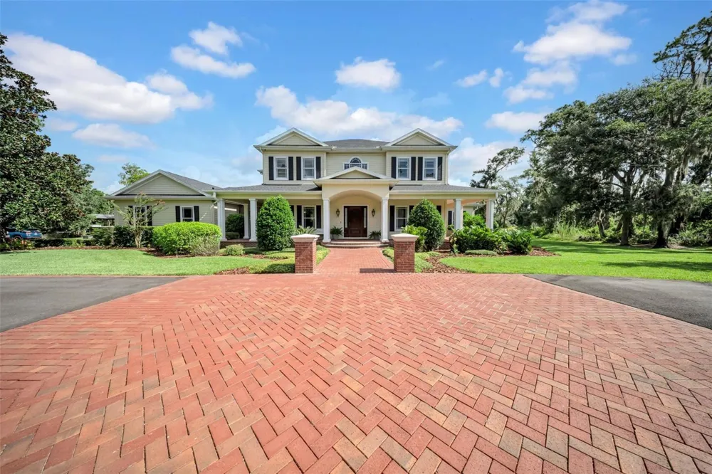 17930 DORMAN ROAD Lithia, FL 33547