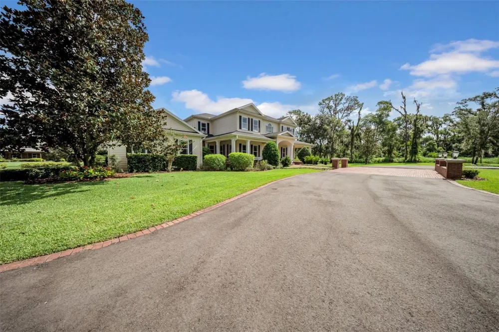 17930 DORMAN ROAD Lithia, FL 33547