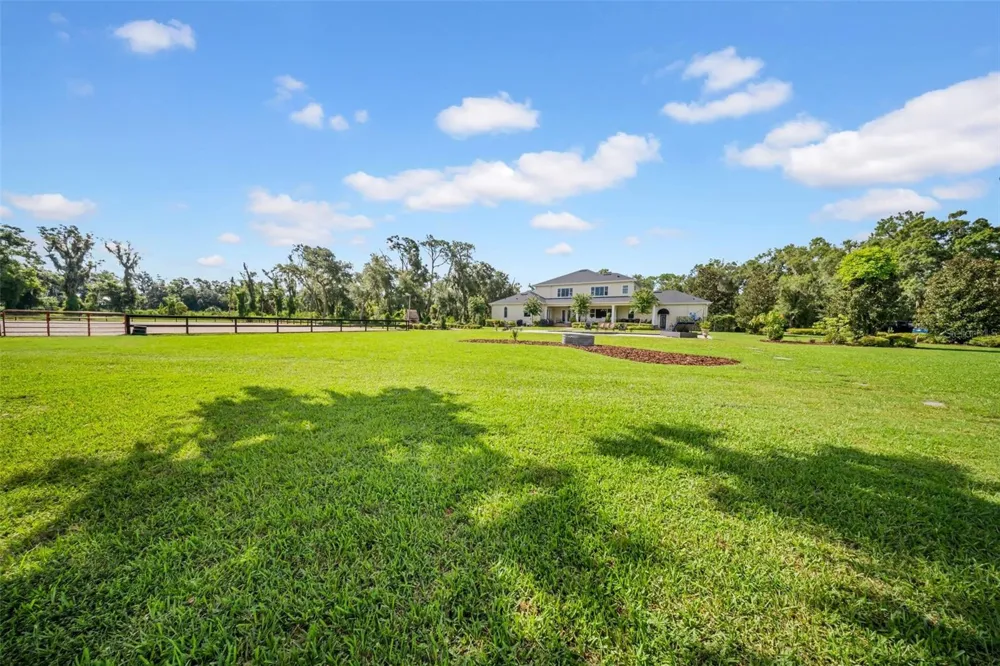 17930 DORMAN ROAD Lithia, FL 33547