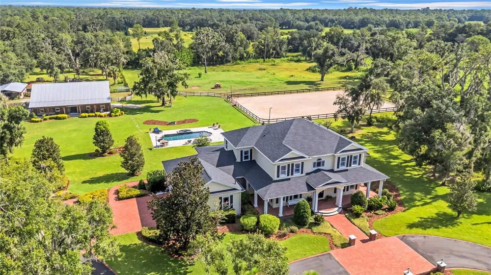 17930 DORMAN ROAD Lithia, FL 33547