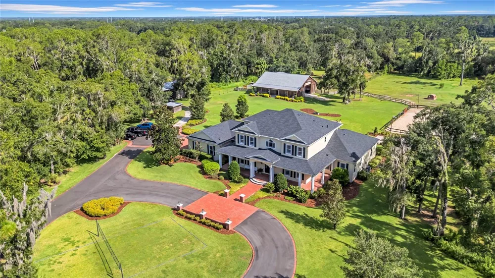 17930 DORMAN ROAD Lithia, FL 33547