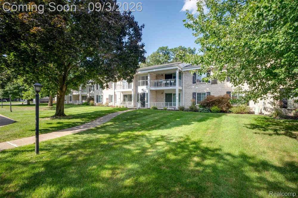 35972 Ann Arbor Trail Livonia City, MI 48150