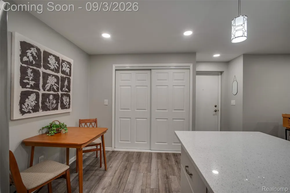 35972 Ann Arbor Trail Livonia City, MI 48150
