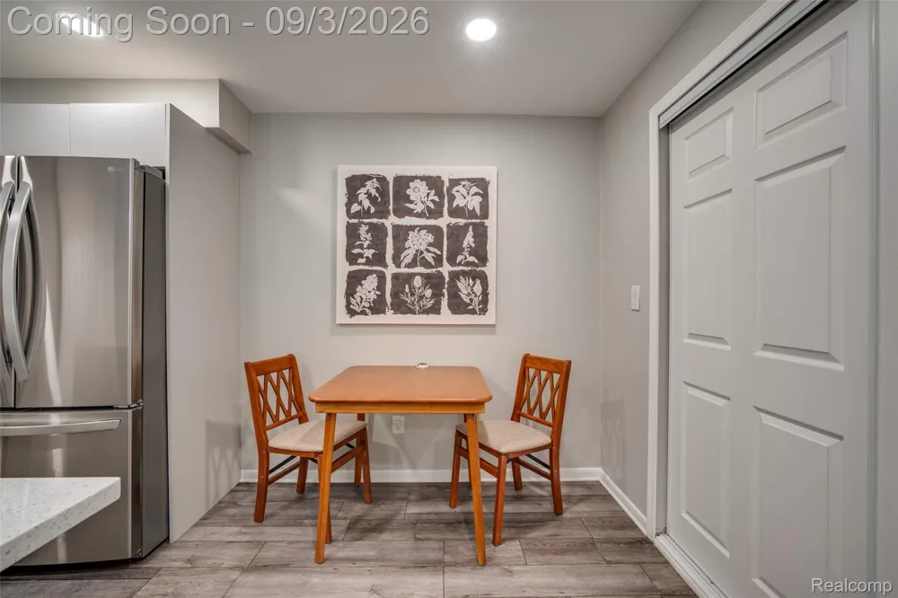 35972 Ann Arbor Trail Livonia City, MI 48150