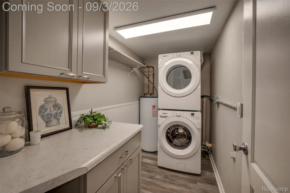 35972 Ann Arbor Trail Livonia City, MI 48150