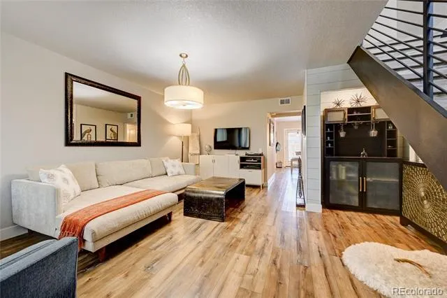 1210 S Carson Way Aurora, CO 80012