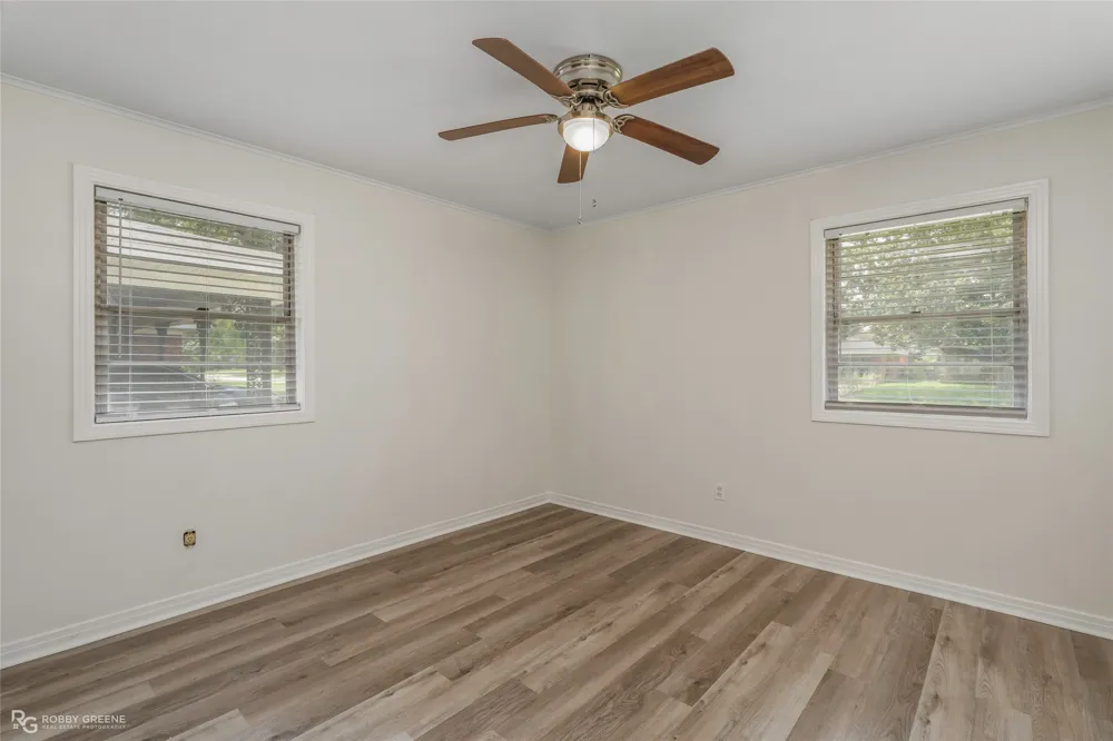 2401 Waverly Drive Bossier City, LA 71111