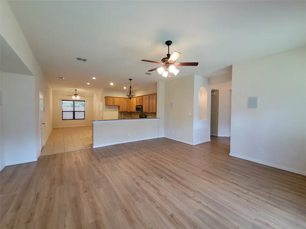4805 Prairie Aster Drive Garland, TX 75043