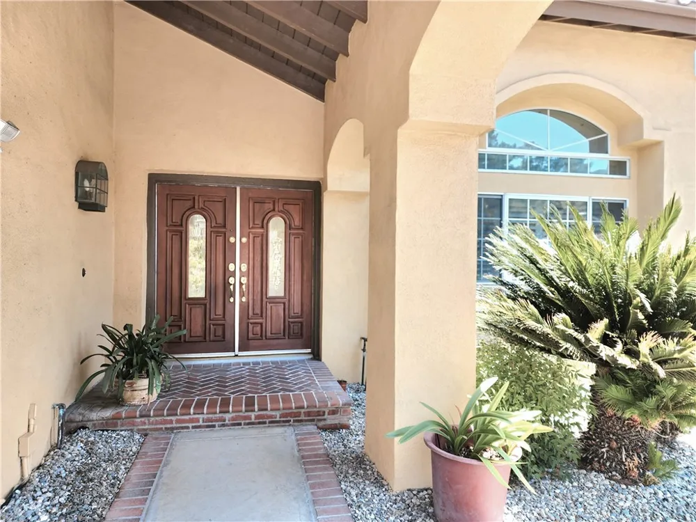 227 Calle Concordia San Dimas, CA 91773