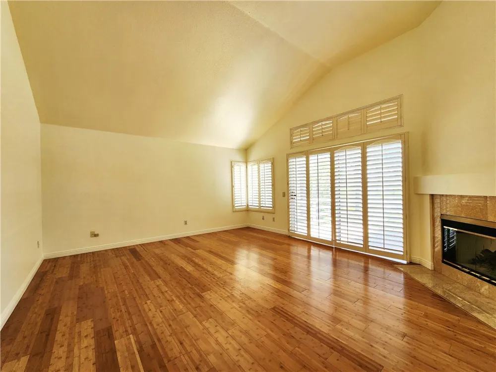 227 Calle Concordia San Dimas, CA 91773
