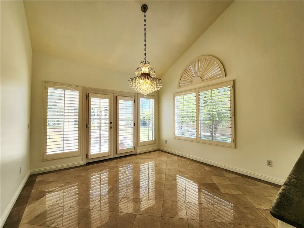 227 Calle Concordia San Dimas, CA 91773